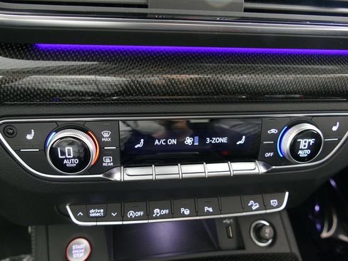 Used 2023 Audi SQ5 Prestige w/ Prestige Package AWD/4WD image 21