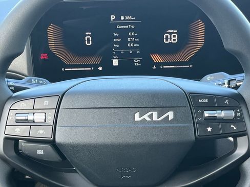 New 2026 Kia K4 LXS image 21