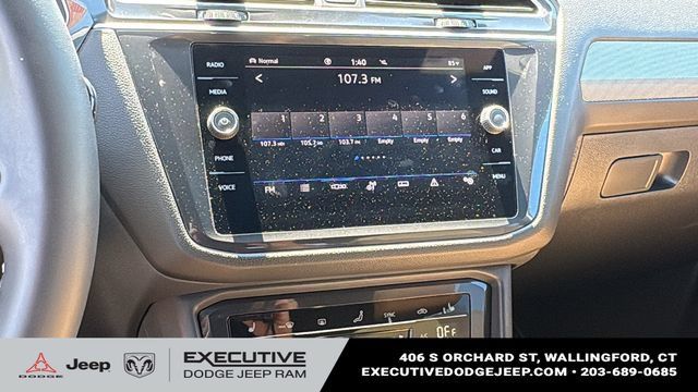 Used 2023 Volkswagen Tiguan SE AWD/4WD image 16