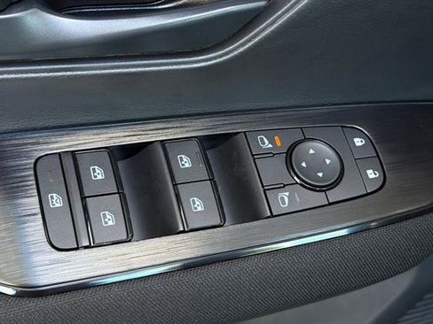 New 2026 Nissan Kicks S FWD image 12