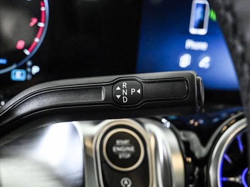 New 2026 Mercedes-Benz GLB 250 4MATIC image 12