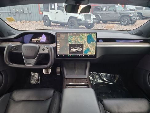 Used 2022 Tesla Model S image 18