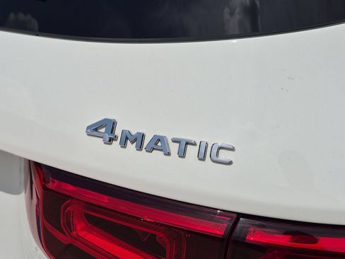 Used 2020 Mercedes-Benz GLB 250 4MATIC image 7