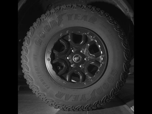 Used 2022 Ford Bronco Outer Banks w/ Sasquatch Package AWD/4WD image 9