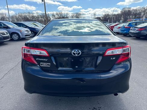 Used 2013 Toyota Camry LE image 6