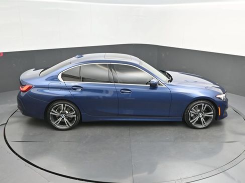Used 2024 BMW 330i Sedan w/ Premium Package RWD image 39