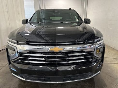 New 2025 Chevrolet Suburban LT w/ Comfort Package image 2