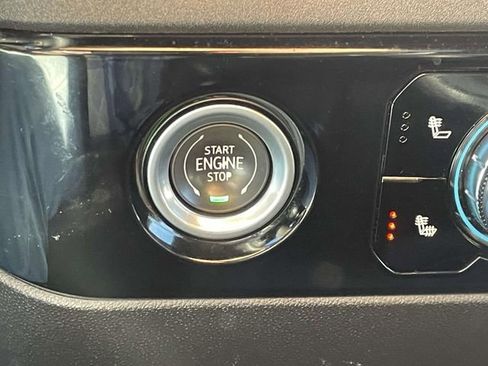 Used 2023 GMC Sierra 1500 SLE image 21