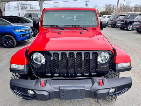 Used 2023 Jeep Gladiator Sport image 7