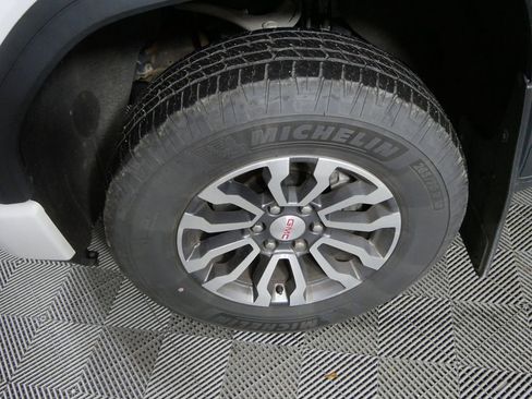 Used 2020 GMC Sierra 1500 AT4 image 8