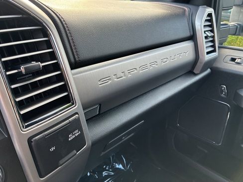 Used 2020 Ford F450 Platinum w/ FX4 Off-Road Package image 30