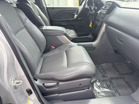 Used 2004 Honda Pilot EX image 12