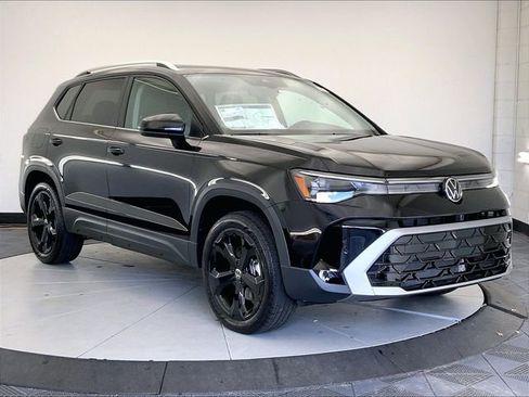 New 2026 Volkswagen Taos SEL AWD/4WD image 4