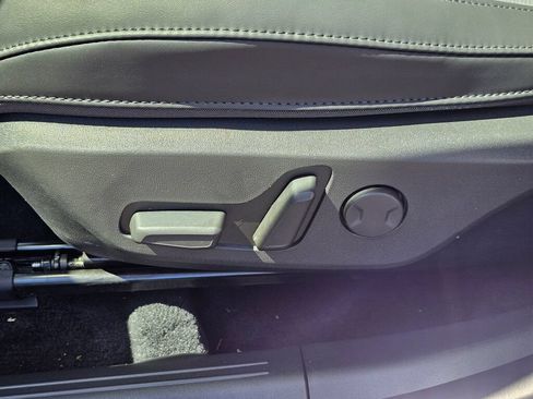 Certified 2024 Kia Niro Wind FWD image 32