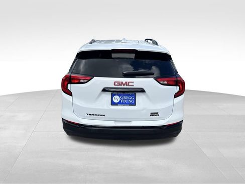 Used 2021 GMC Terrain SLE w/ Driver Convenience Package AWD/4WD image 5