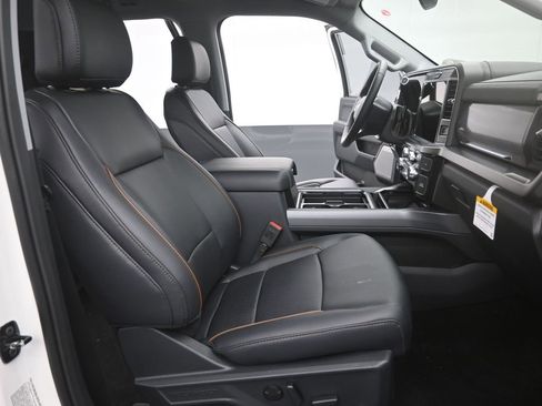 New 2026 Ford F250 Lariat w/ Black Appearance Package image 25