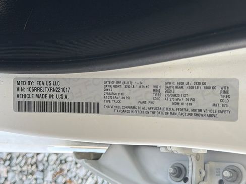 Used 2024 RAM 1500 Laramie image 36