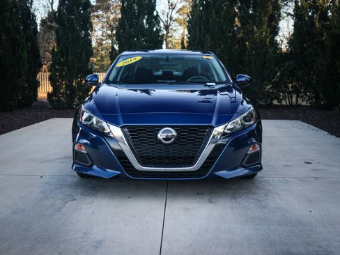 Used 2019 Nissan Altima 2.5 S image 3