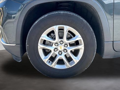 Used 2020 Chevrolet Traverse LT w/ Driver Confidence II Package FWD image 30