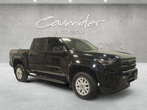 Used 2024 Toyota Tacoma SR5 image 2