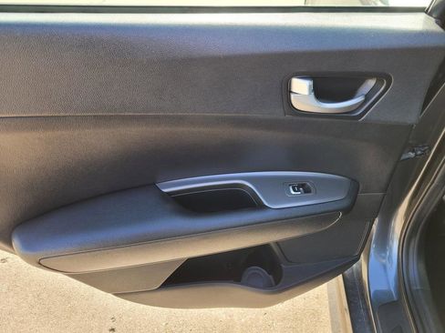 Used 2020 Kia Optima S image 13