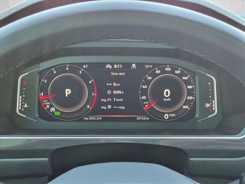 Used 2022 Volkswagen Tiguan SEL R-Line AWD/4WD image 11