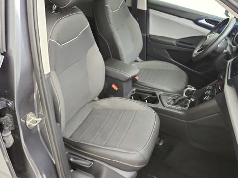 Used 2024 Volkswagen Taos SE FWD image 23