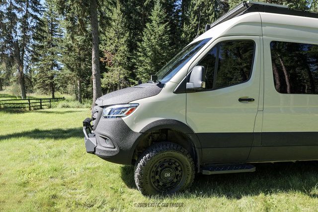 Used 2024 Mercedes-Benz Sprinter 2500 image 4