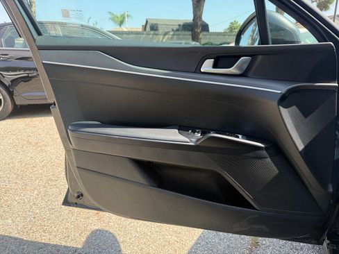 Used 2025 Kia K5 LXS image 18