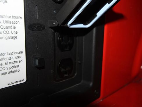 Used 2023 Ford F150 Raptor image 50