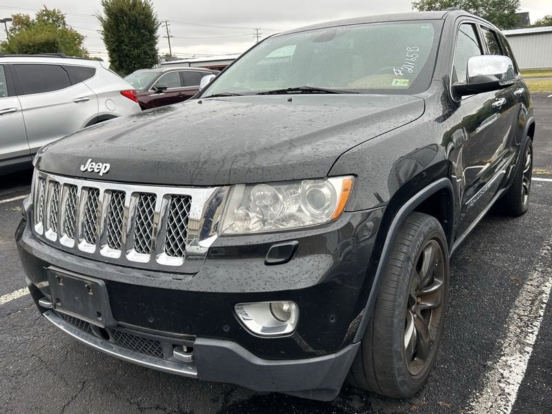 Used 2013 Jeep Grand Cherokee Overland Summit image 1