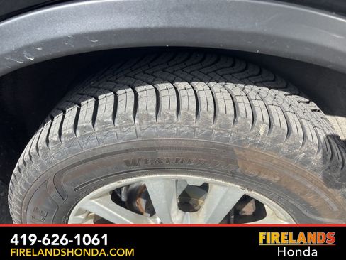 Used 2018 Nissan Rogue SV w/ Sun & Sound Touring Package image 8