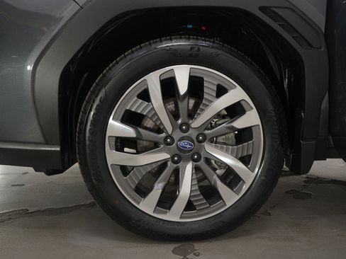 Used 2025 Subaru Forester Touring w/ Touring Package image 31