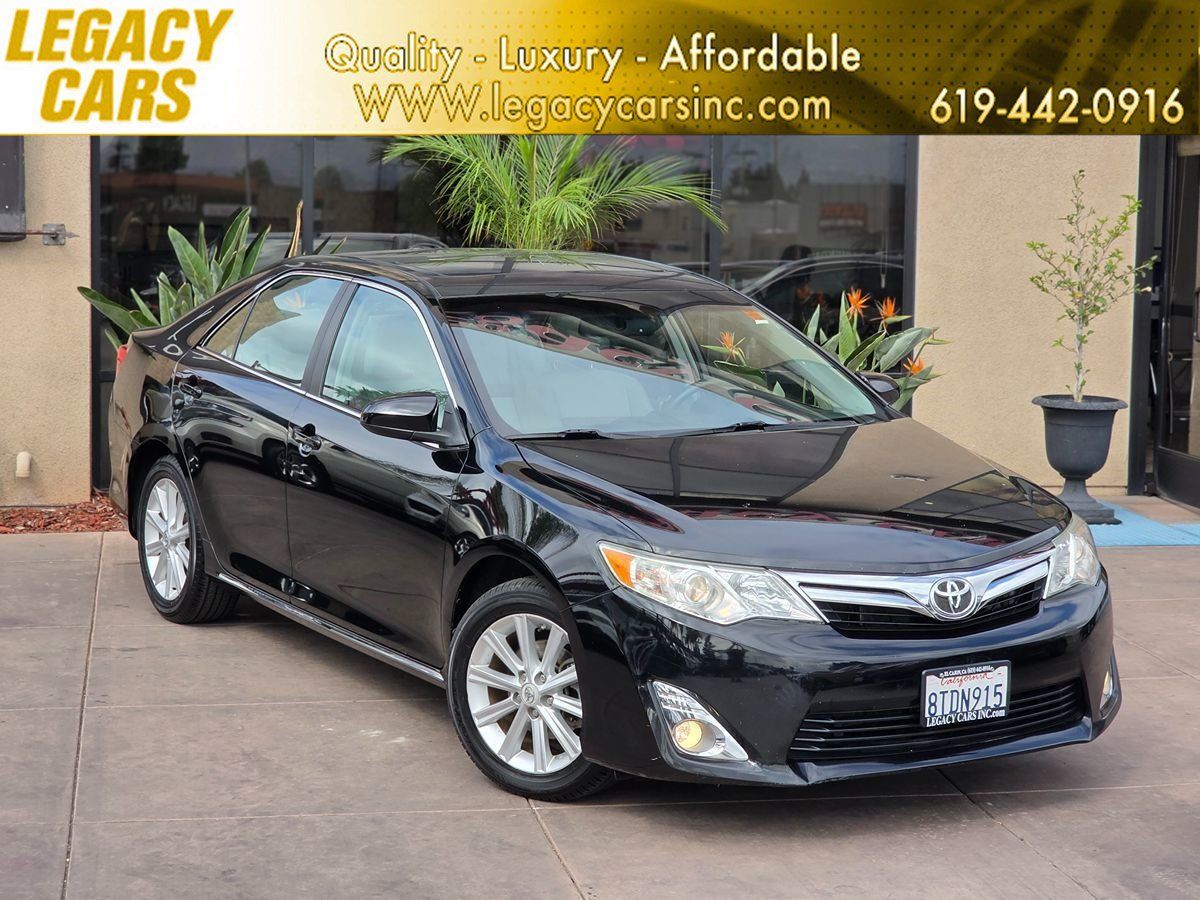Used 2012 Toyota Camry XLE w/ Leather Pkg FWD image 1