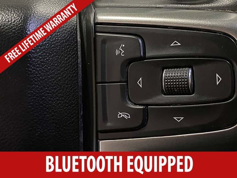 Used 2024 Chevrolet Silverado 1500 LT w/ Z71 Off-Road Package AWD/4WD image 14