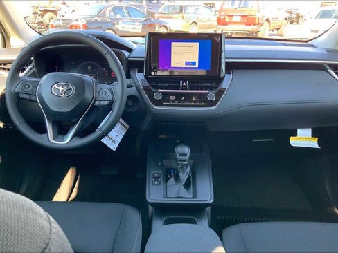 New 2026 Toyota Corolla Cross LE FWD image 5