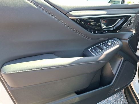 Used 2022 Subaru Outback Limited image 15