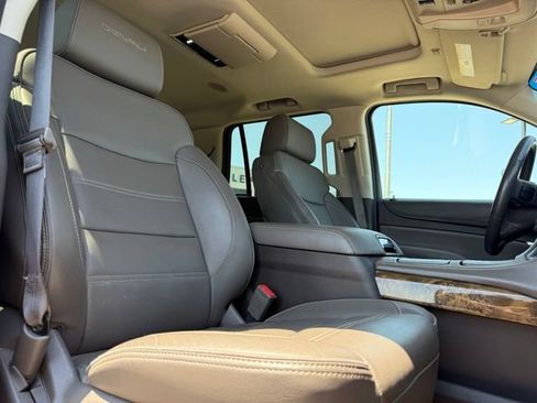Used 2016 GMC Yukon Denali w/ Open Road Package AWD/4WD image 14