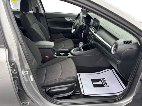 Certified 2023 Kia Forte LXS image 11