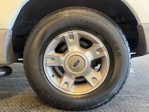 Used 2003 Ford Explorer RWD image 25
