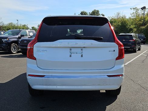 Certified 2024 Volvo XC90 B5 Core w/ Protection Package Premier image 5