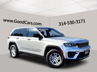 Used 2023 Jeep Grand Cherokee Laredo