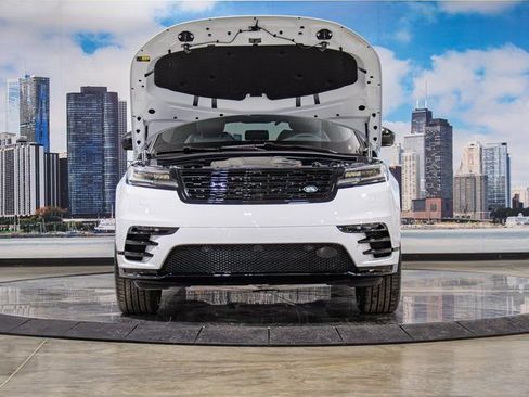 Used 2026 Land Rover Range Rover Velar Dynamic SE image 4