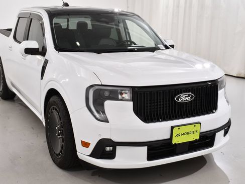 Used 2025 Ford Maverick Lobo AWD/4WD image 4