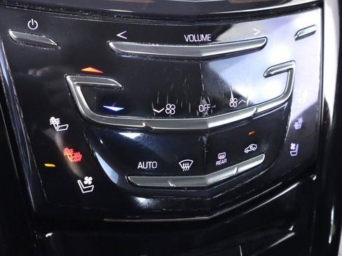 Used 2016 Cadillac Escalade Premium image 25