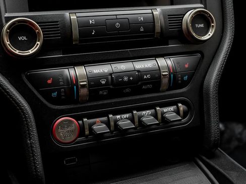 Used 2021 Ford Mustang Shelby GT500 w/ Technology Package image 22