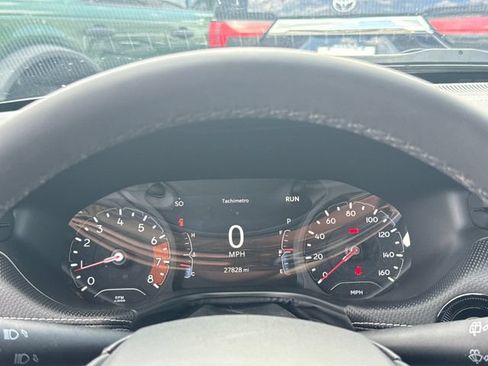 Used 2023 Jeep Compass Latitude w/ Sun and Sound Group AWD/4WD image 17
