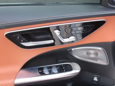 Certified 2022 Mercedes-Benz C 300 4MATIC Sedan image 12
