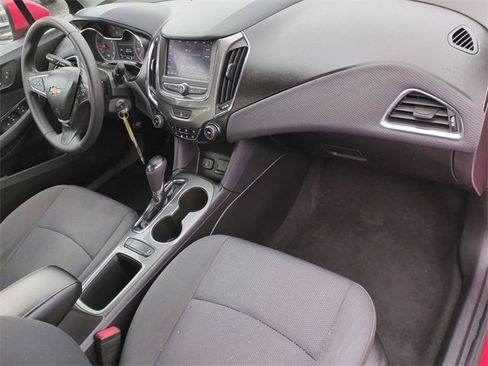 Certified 2019 Chevrolet Cruze LS w/ LS Convenience Package image 26