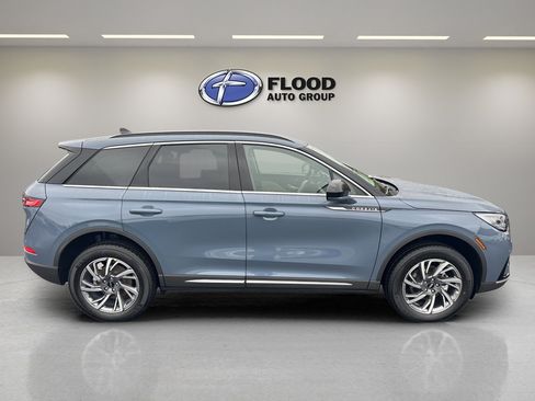 New 2026 Lincoln Corsair Premiere image 6